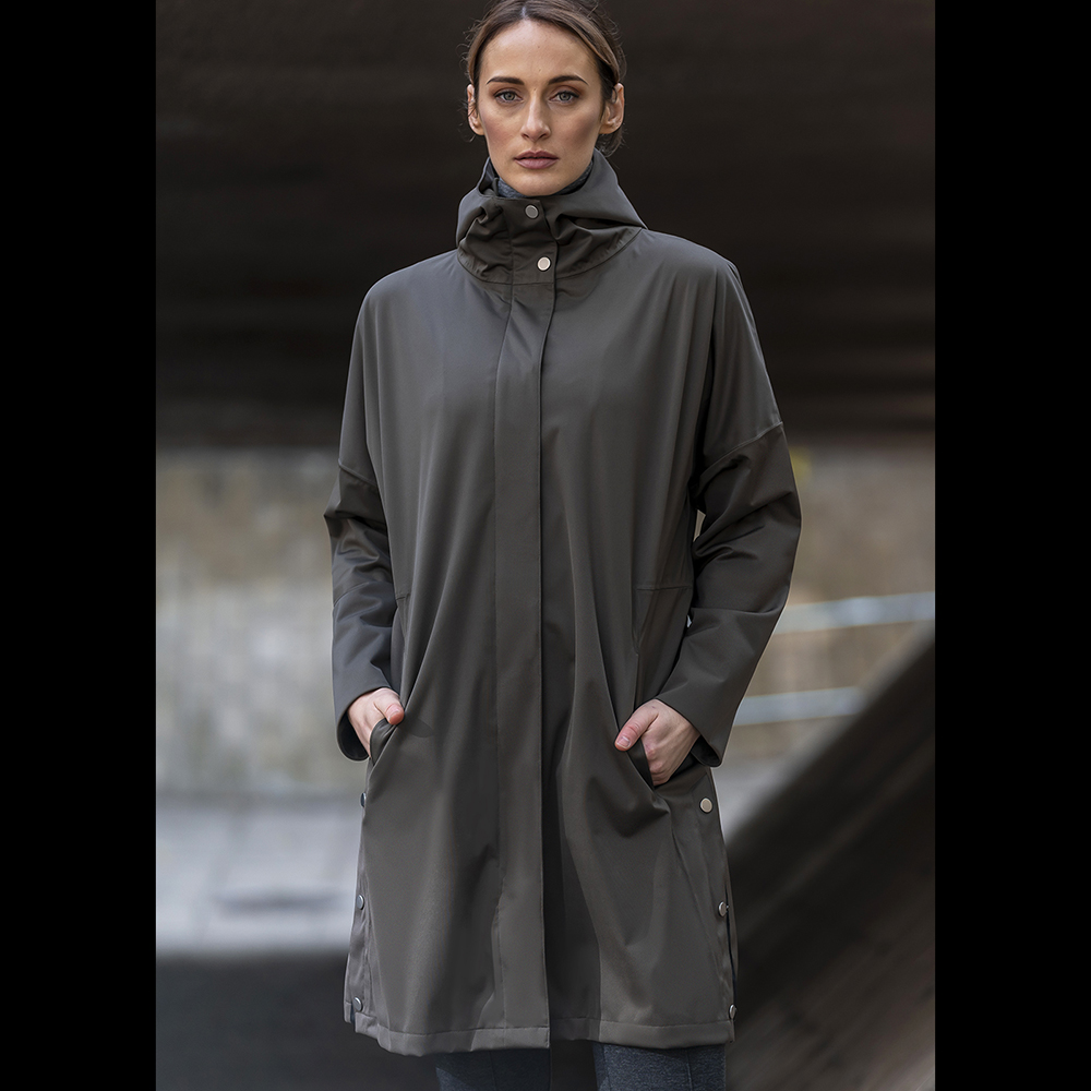 Women's Lightweight Waterproof Jacket 